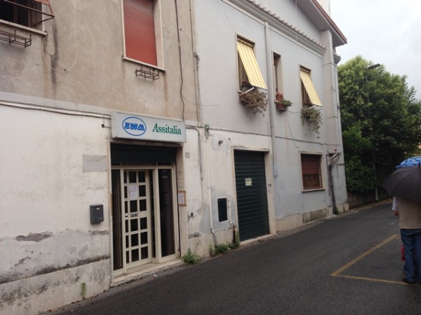 Locale Commerciale 50m2 Guidonia